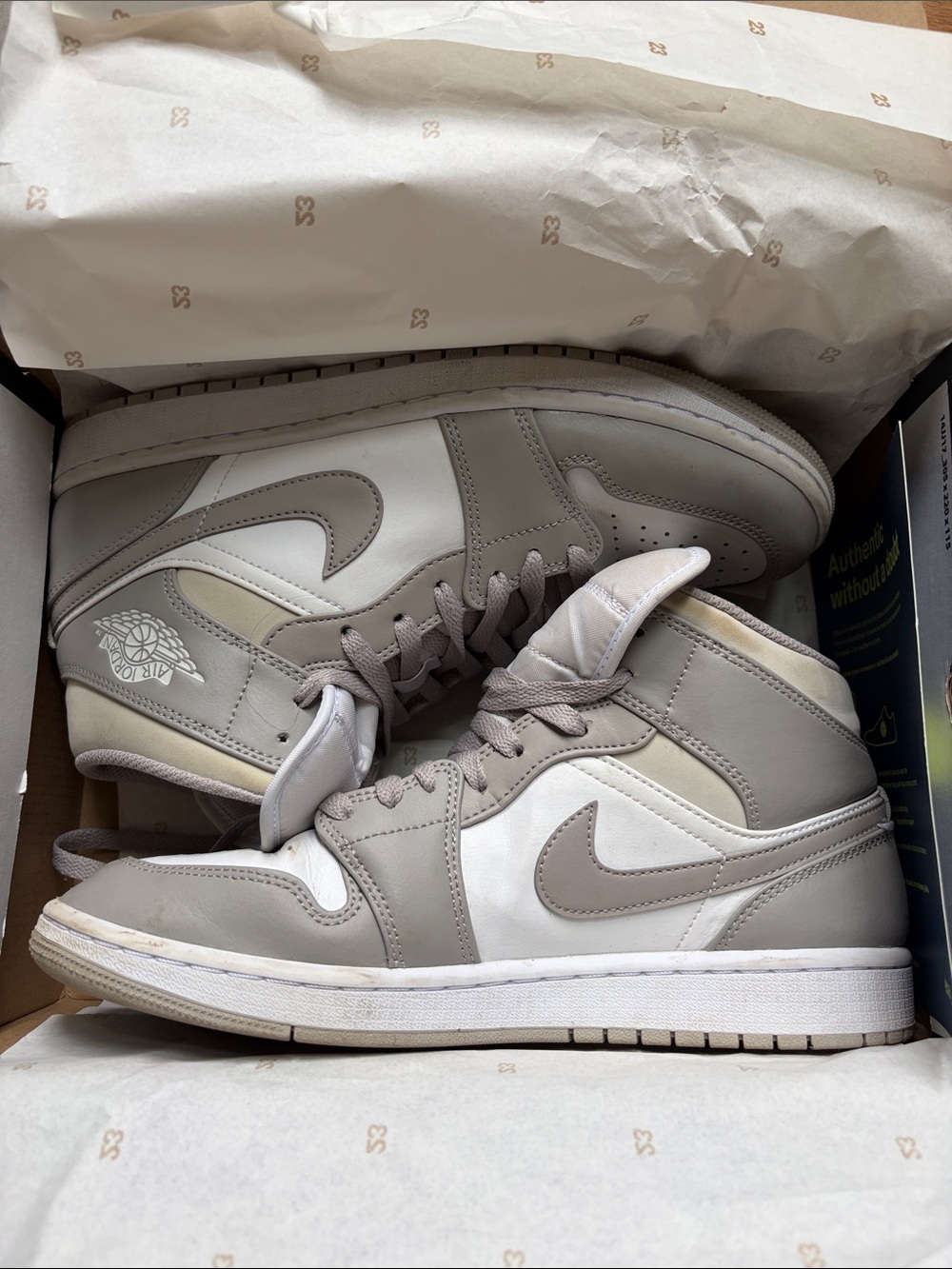 Air Jordan 1 MID Men’s High-Top Sneakers in Grey and White size 9